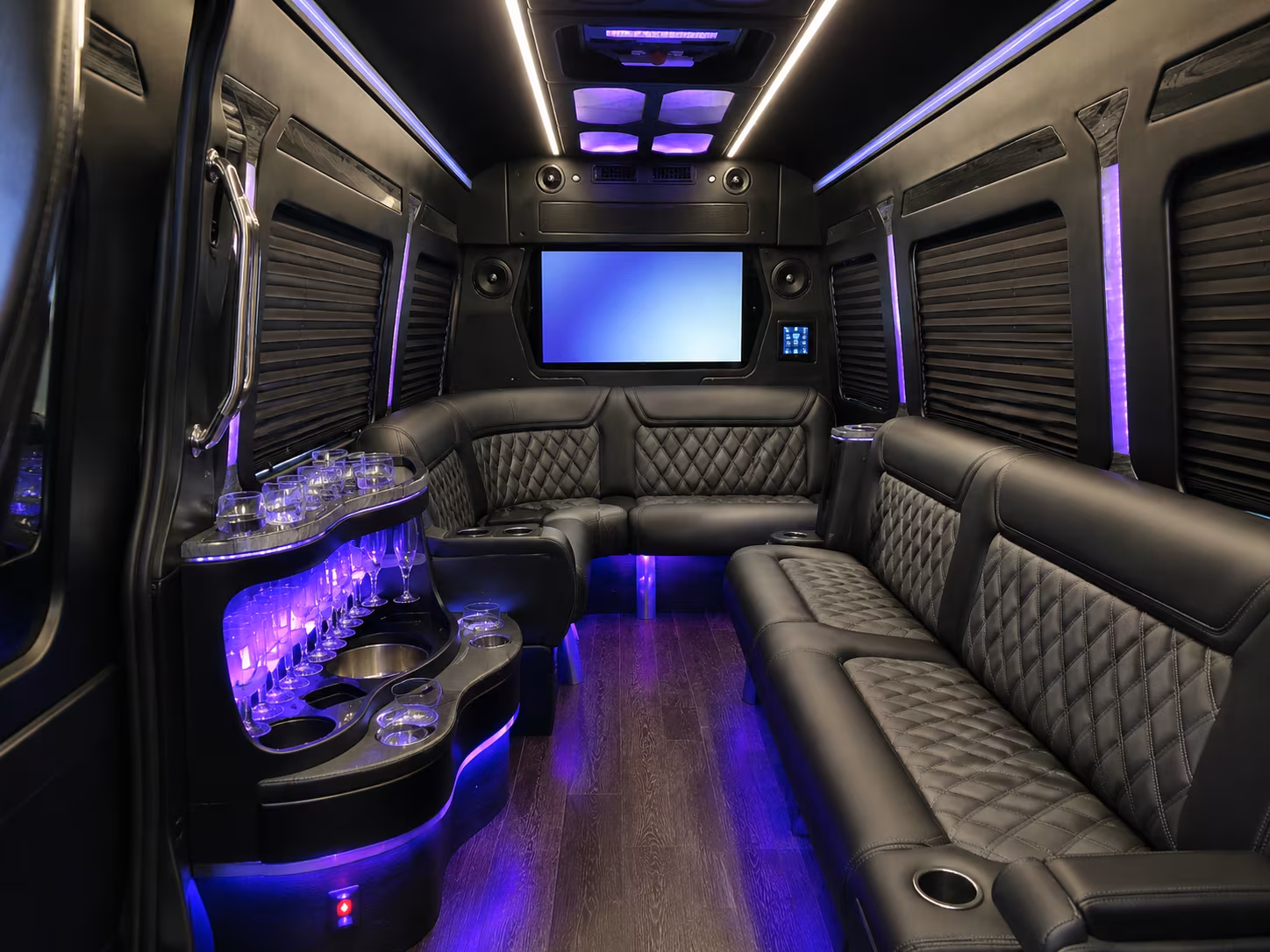 with bridgewatercharterbuscompany com you ll find the right bus for any concert night in bridgewater