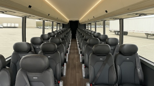 elizabeth 28 passenger minibus